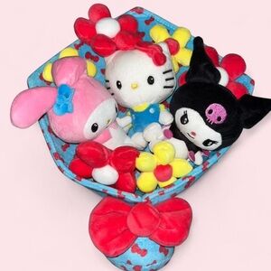 Limited Edition Sanrio Hello Kitty and Friends Celebration Plush Bouquet